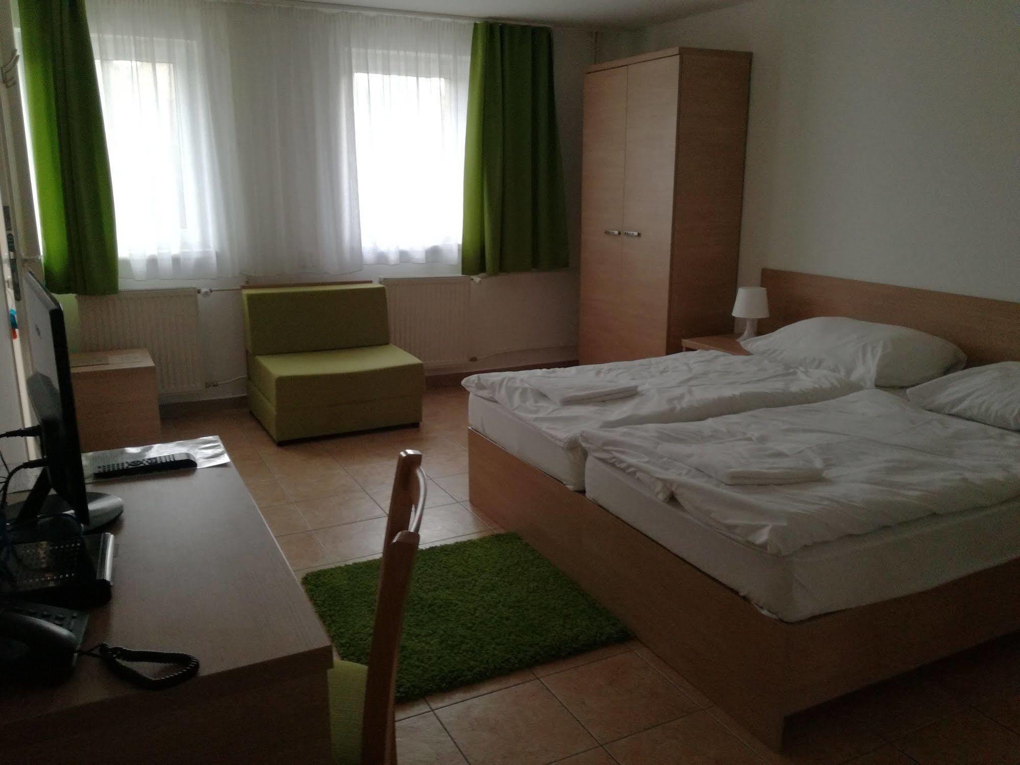 Hotel Rozalka 3*